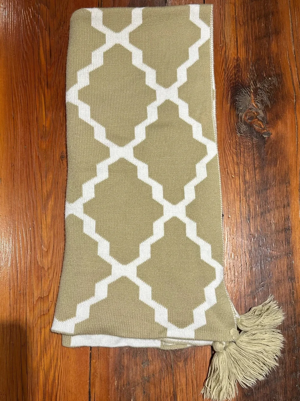 Pottery Barn Geometric Throw Blanket, Tan & White